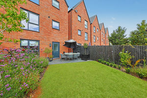 Woodcote Way Walton
